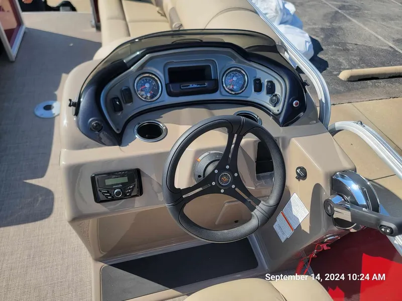 Slide: The Image of Sun Tracker Party Barge 22 RF DLX 2023 - 9