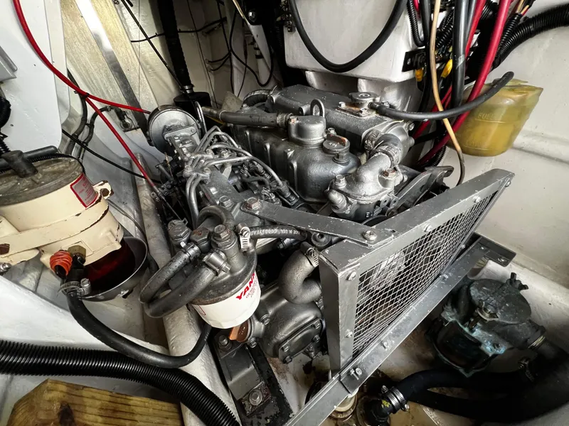 Slide: The Image of Robertson Custom Catamaran / Sloop Rig 1992 - 79