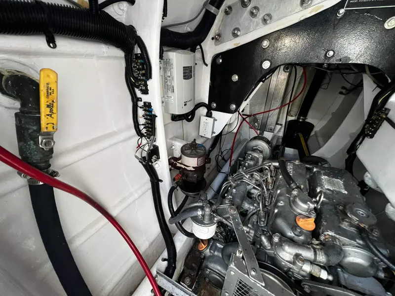 Slide: The Image of Robertson Custom Catamaran / Sloop Rig 1992 - 82