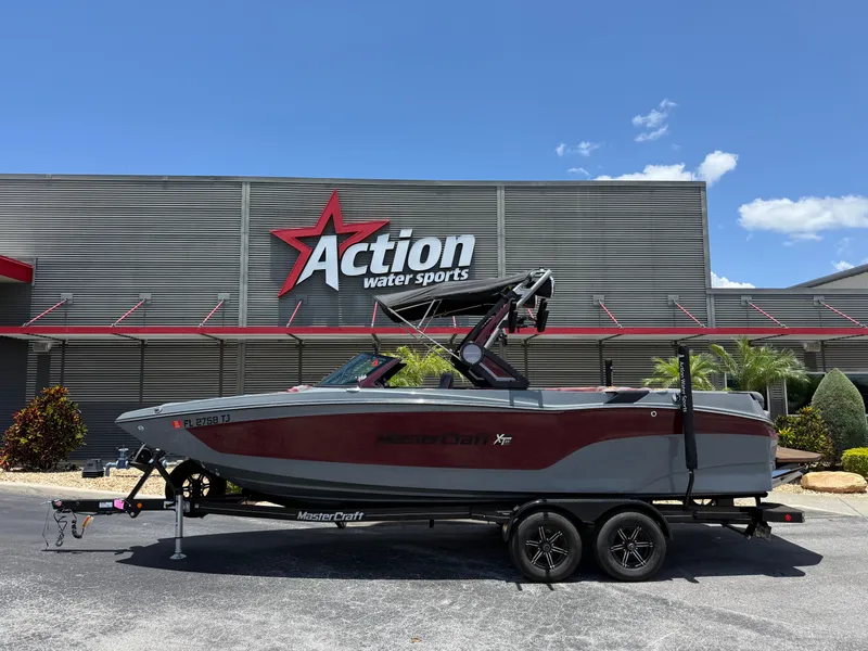 The Image of MasterCraft XT24 2022 - 1