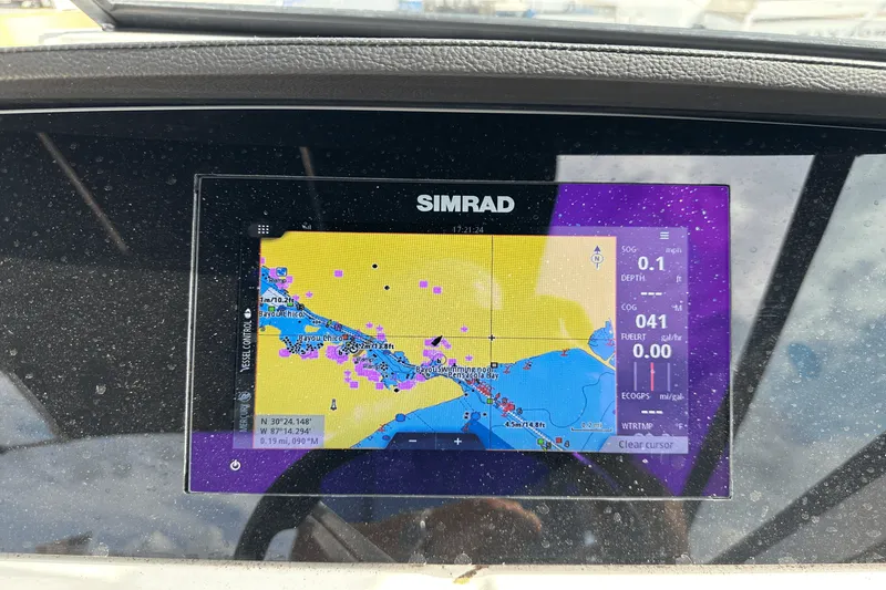 Slide: The Image of Sea Ray 230 SPX-OB 2022 - 14