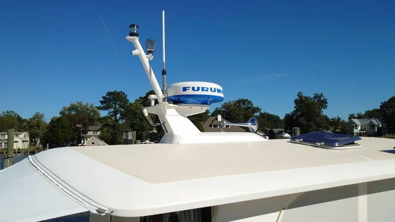 Slide: The Image of Grand Banks 39 Eastbay SX 2006 - 17