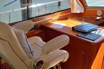 Slide: The Image of Grand Banks 39 Eastbay SX 2006 - 23