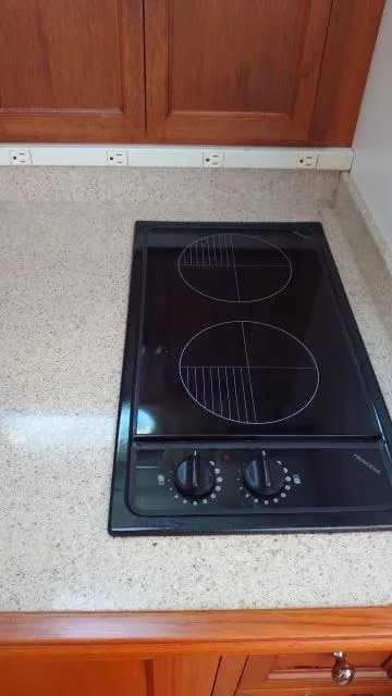 Slide: The Image of Grand Banks 39 Eastbay SX 2006 - 30