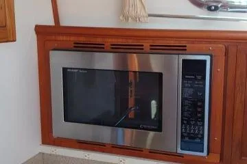 Slide: The Image of Grand Banks 39 Eastbay SX 2006 - 31