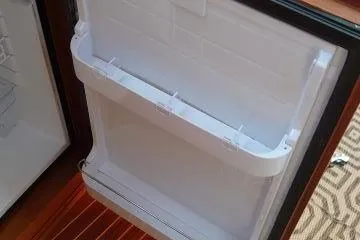 Slide: The Image of Grand Banks 39 Eastbay SX 2006 - 32