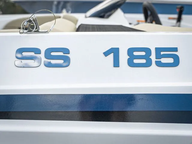 Slide: The Image of Hurricane SunDeck Sport 185 OB 2022 - 13