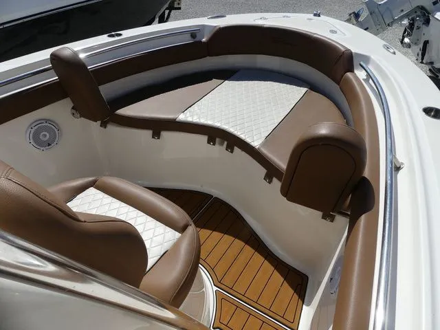 Slide: The Image of Pioneer ISLANDER 202 2022 - 12