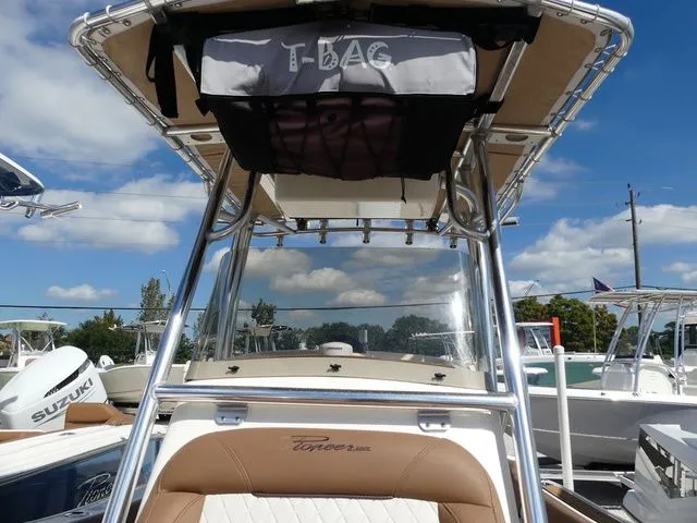 Slide: The Image of Pioneer ISLANDER 202 2022 - 15