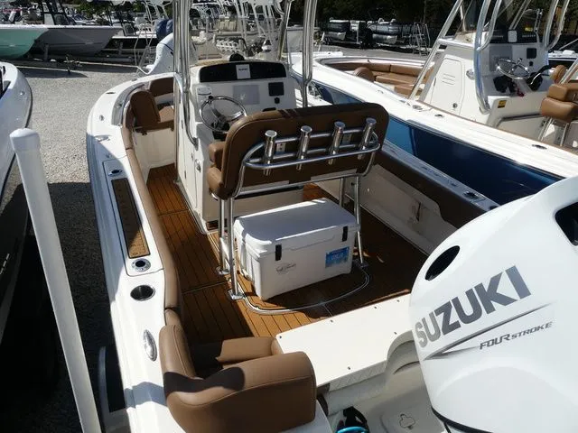 Slide: The Image of Pioneer ISLANDER 202 2022 - 5