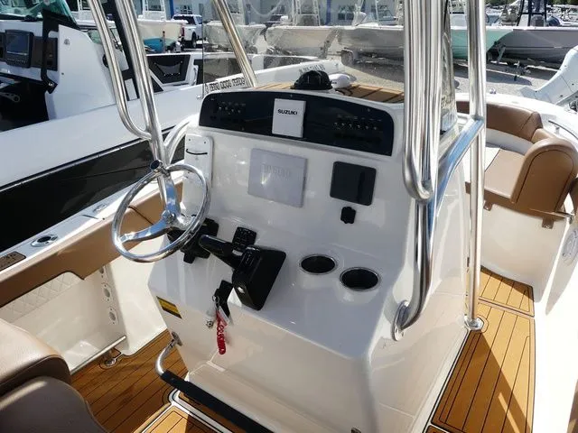 Slide: The Image of Pioneer ISLANDER 202 2022 - 9