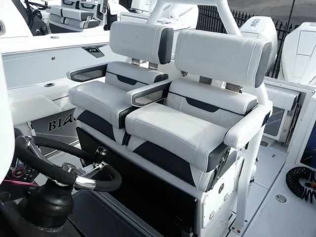 Slide: The Image of Blackfin 272 CC 2022 - 10