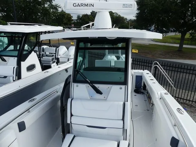 Slide: The Image of Blackfin 272 CC 2022 - 16