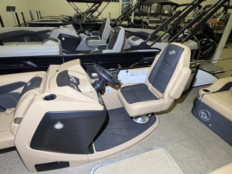 Slide: The Image of Barletta Cabrio 22 U 2026 - 24