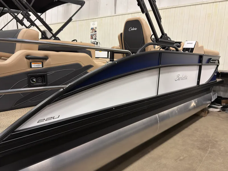 Slide: The Image of Barletta Cabrio 22 U 2026 - 1