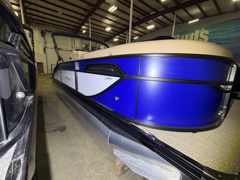 Slide: The Image of Barletta Cabrio 22 U 2026 - 1