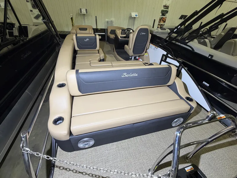 Slide: The Image of Barletta Cabrio 22 U 2026 - 34