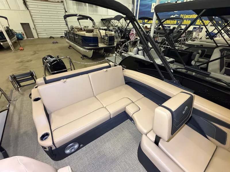 Slide: The Image of Barletta Cabrio 22 U 2026 - 30