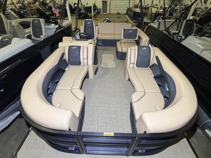 Slide: The Image of Barletta Cabrio 22 U 2026 - 14