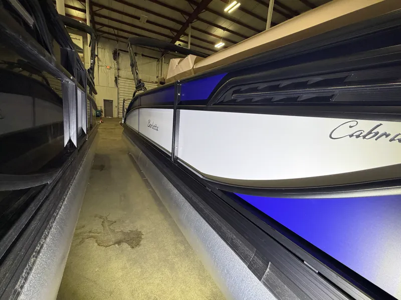 Slide: The Image of Barletta Cabrio 22 U 2026 - 2