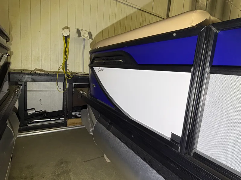 Slide: The Image of Barletta Cabrio 22 U 2026 - 12