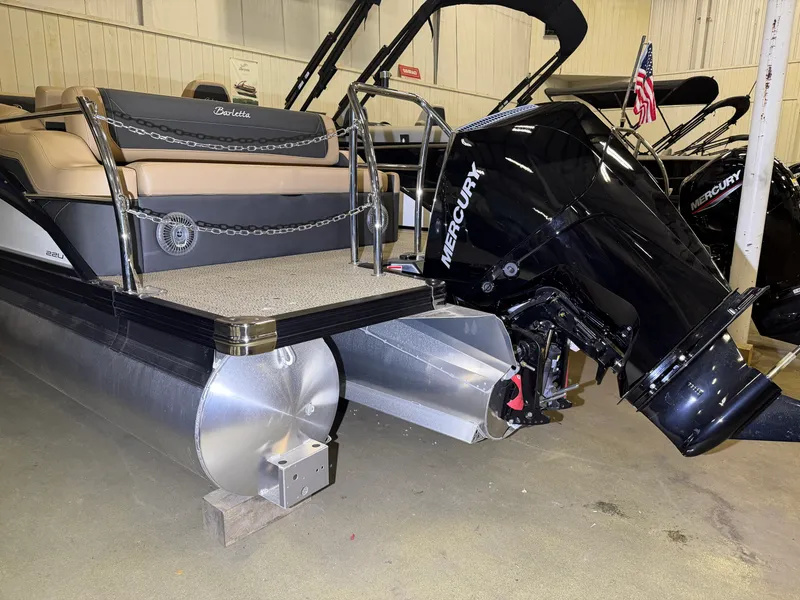 Slide: The Image of Barletta Cabrio 22 U 2026 - 6