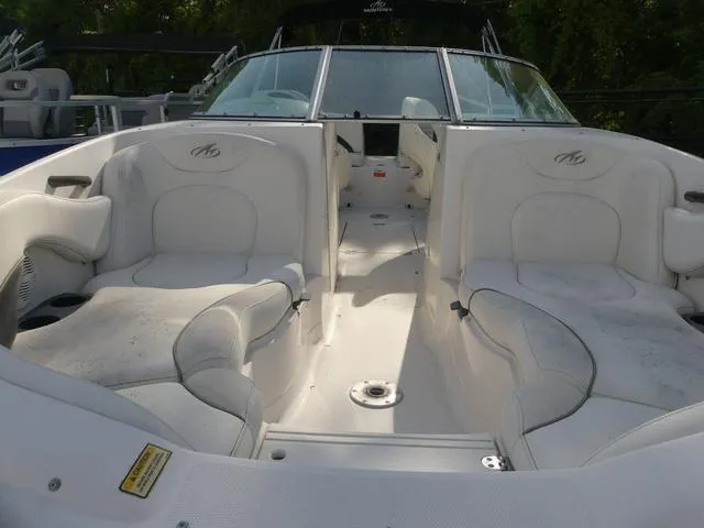 Slide: The Image of Monterey 233 Explorer 2004 - 7