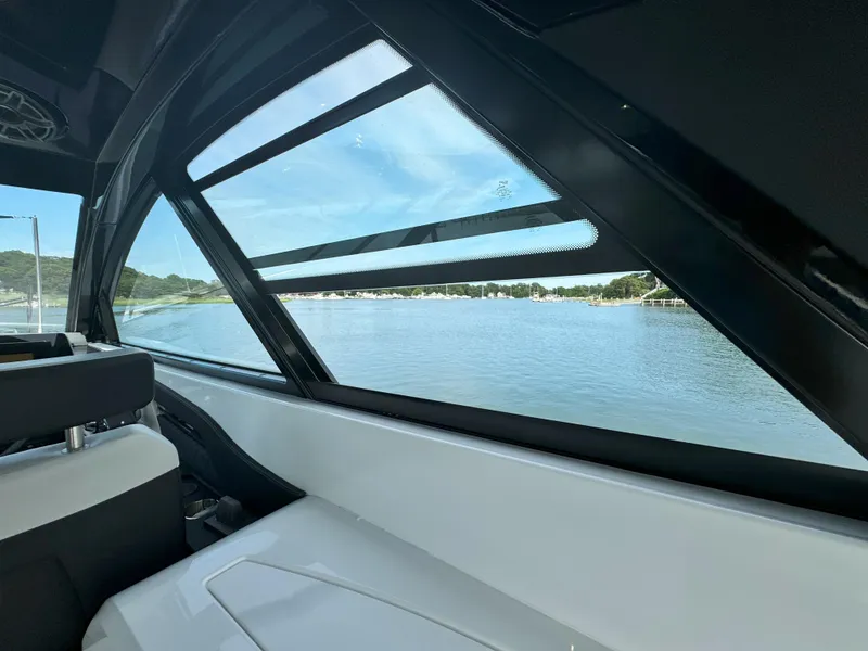 Slide: The Image of Cruisers Yachts 50 GLS 2025 - 75