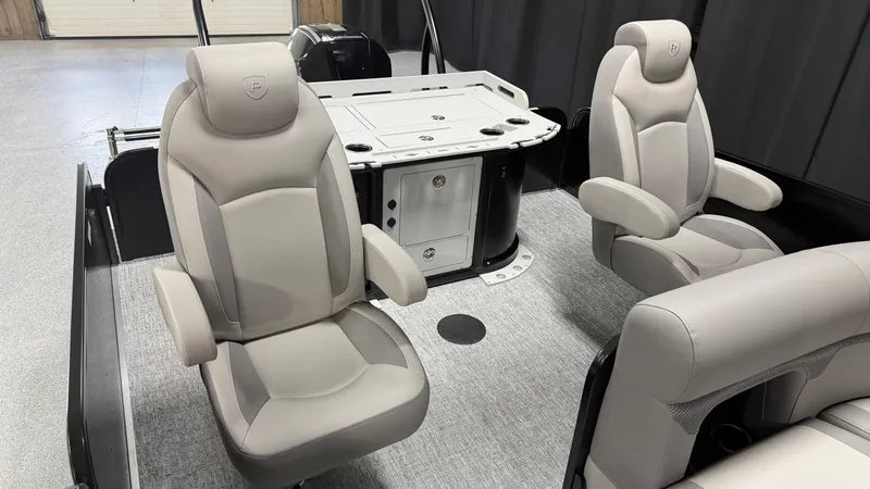 Slide: The Image of Premier 230SUNSATION ANGLER 2027 - 84