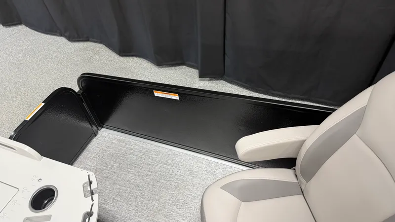 Slide: The Image of Premier 230SUNSATION ANGLER 2027 - 87