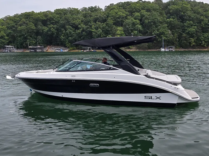Slide: The Image of Sea Ray SLX 260 Surf 2025 - 0