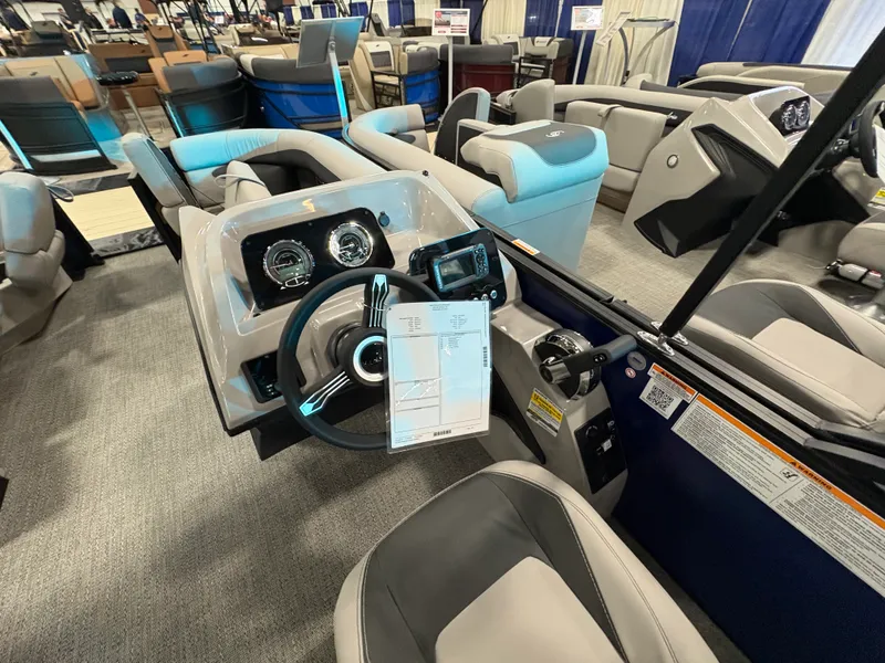 Slide: The Image of Barletta Cabrio 22 UC 2026 - 12