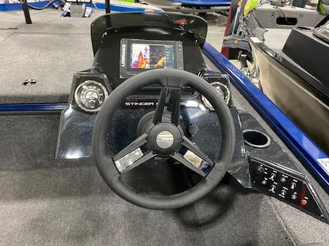 Slide: The Image of Lowe Stinger 188 Pro Series Bass 2023 - 14