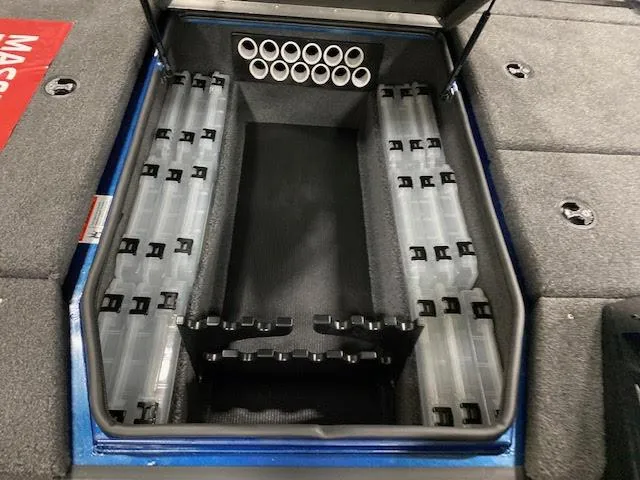 Slide: The Image of Lowe Stinger 188 Pro Series Bass 2023 - 8