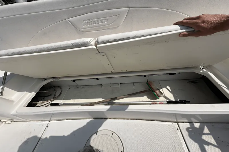 Slide: The Image of Boston Whaler 200 DAUNTLESS 2012 - 9