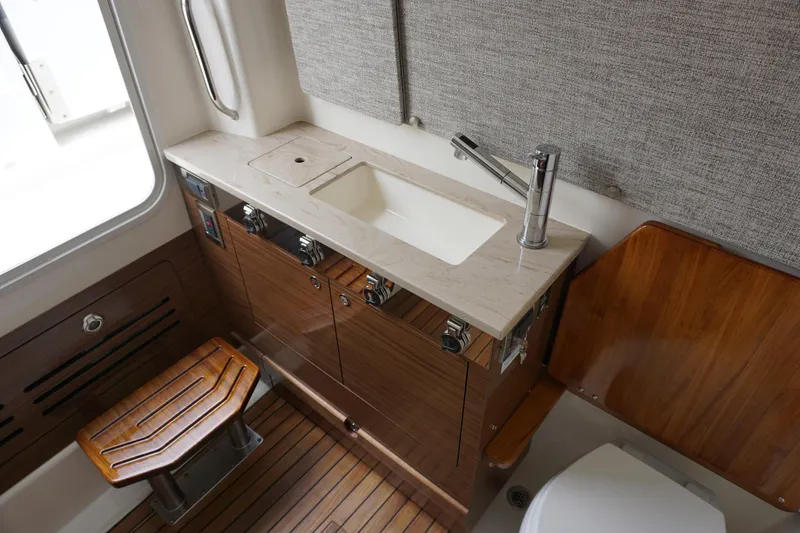 Slide: The Image of Boston Whaler 360 Outrage 2024 - 54