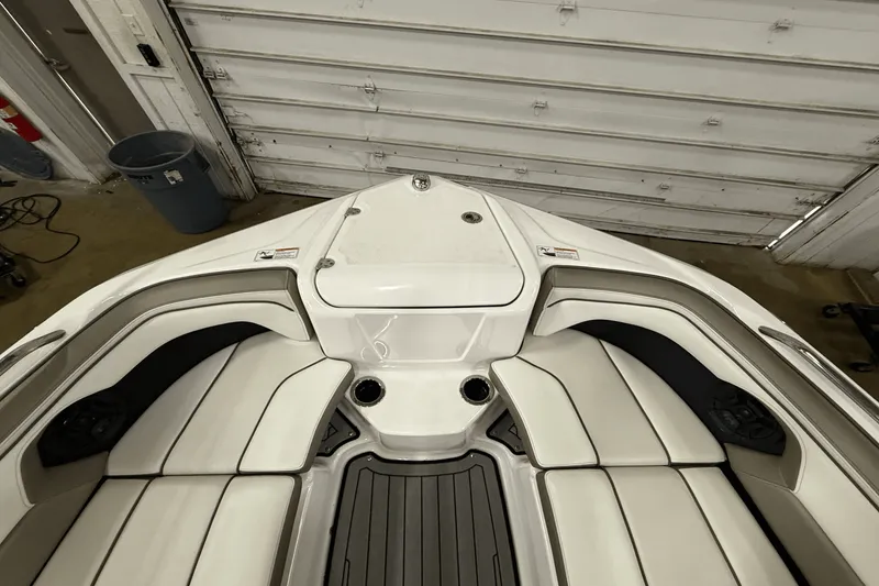 Slide: The Image of Yamaha 212 LIMITED S 2018 - 16