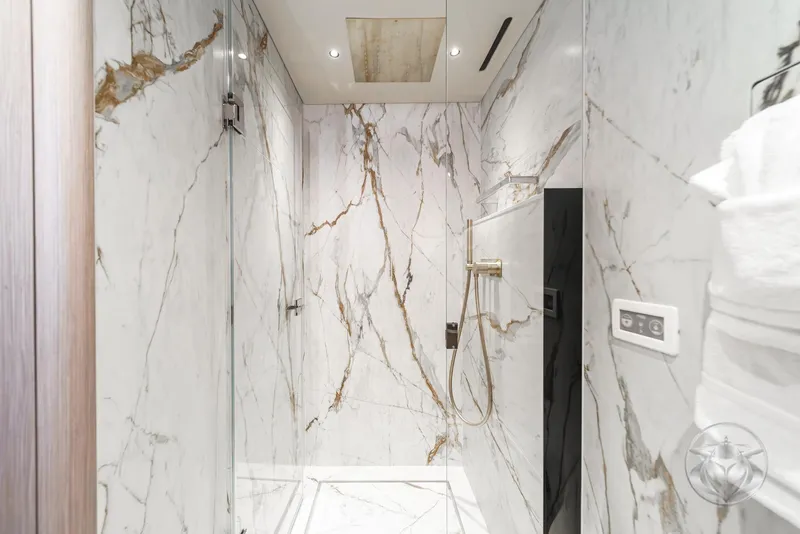 Slide: The Image of Sunseeker Manhattan 68 2025 - 61