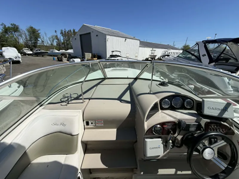 Slide: The Image of Sea Ray 260 Sundancer 2006 - 37