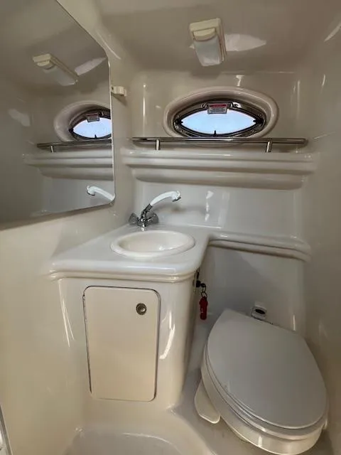 Slide: The Image of Sea Ray 260 Sundancer 2006 - 7