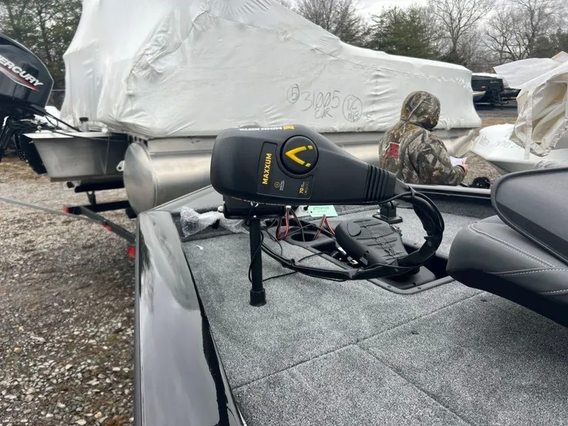 Slide: The Image of 2023 Tracker Pro Team 175 TF® boat with Minn Kota trolling motor. - 5