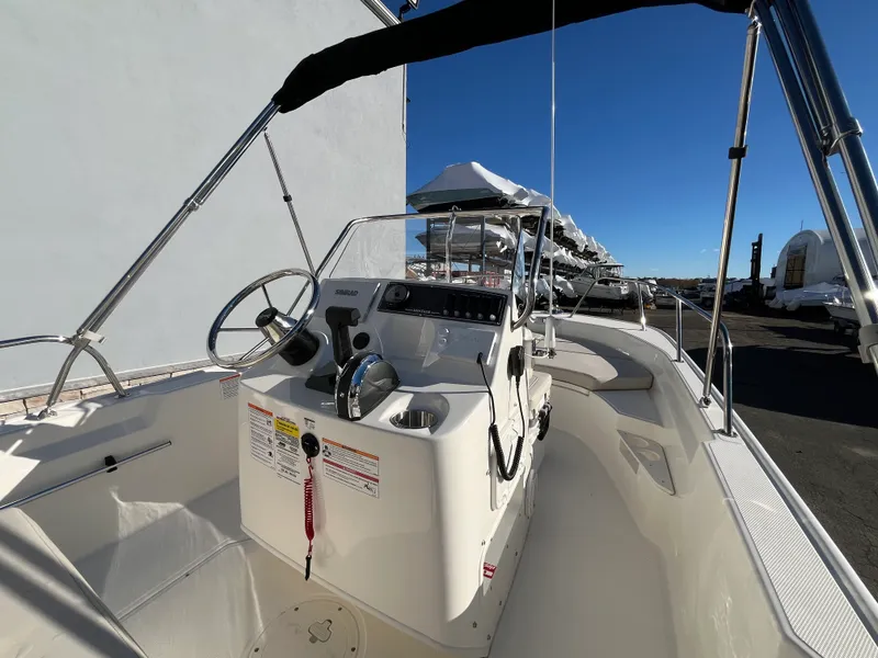 Slide: The Image of Boston Whaler 170 Montauk 2026 - 5