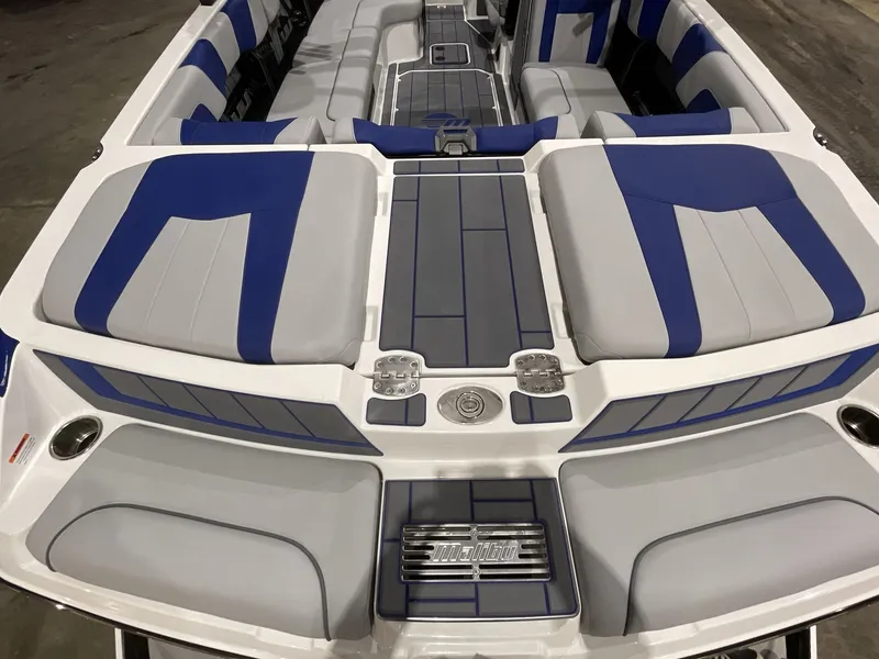 Slide: The Image of Malibu Wakesetter 24 MXZ 2023 - 236