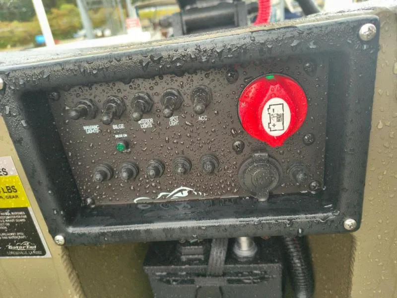 Slide: The Image of Gator-Tail 17/50 MID-DECK SAVAGE 2027 - 9