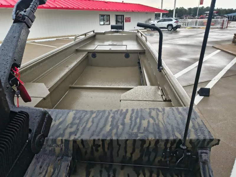 Slide: The Image of Gator-Tail 17/50 MID-DECK SAVAGE 2027 - 5