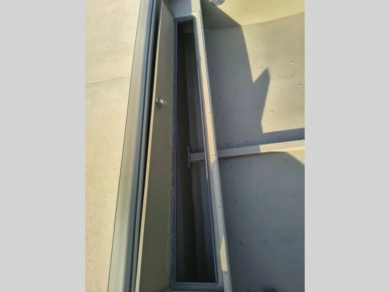 Slide: The Image of Gator-Tail Savage Mid Deck 17/50 2027 - 9