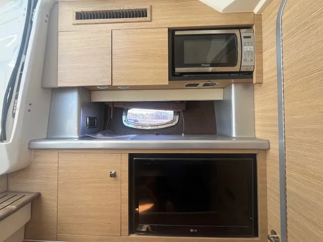 Slide: The Image of Chaparral SSX Sportboat 327 SSX 2012 - 10