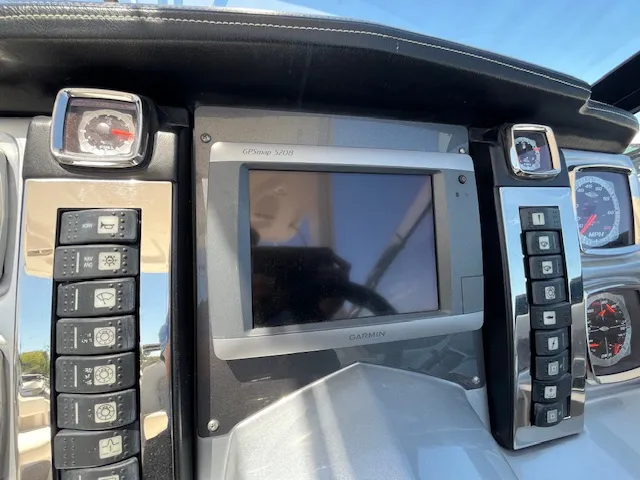 Slide: The Image of Chaparral SSX Sportboat 327 SSX 2012 - 14