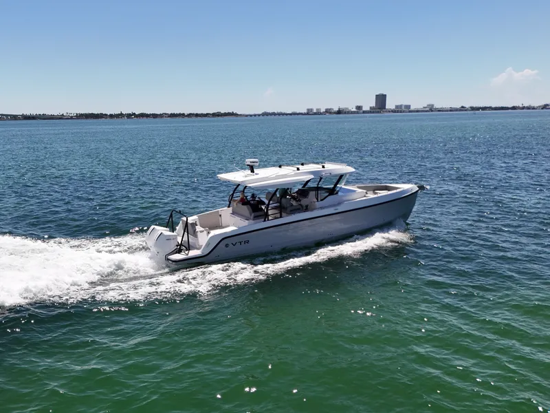 Slide: The Image of Cruisers Yachts 38 VTR 2026 - 18