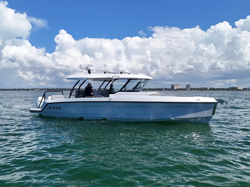 Slide: The Image of Cruisers Yachts 38 VTR 2026 - 7